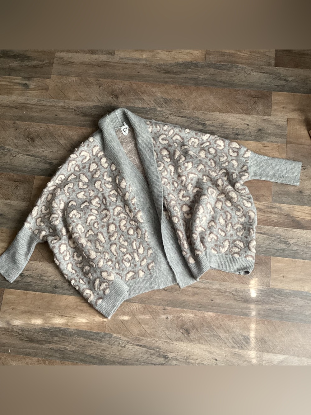 Akemi + Kin Cozy Grey & Cream Leopard Knit Cardigan - Brand: